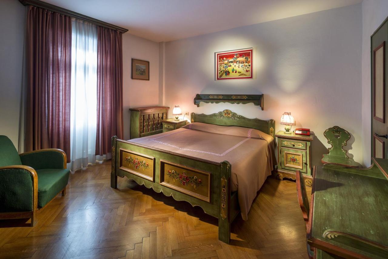 Hotel Corona Cortina dʼAmpezzo Oda fotoğraf