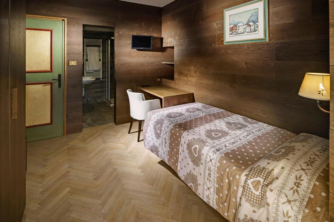 Hotel Corona Cortina dʼAmpezzo Dış mekan fotoğraf