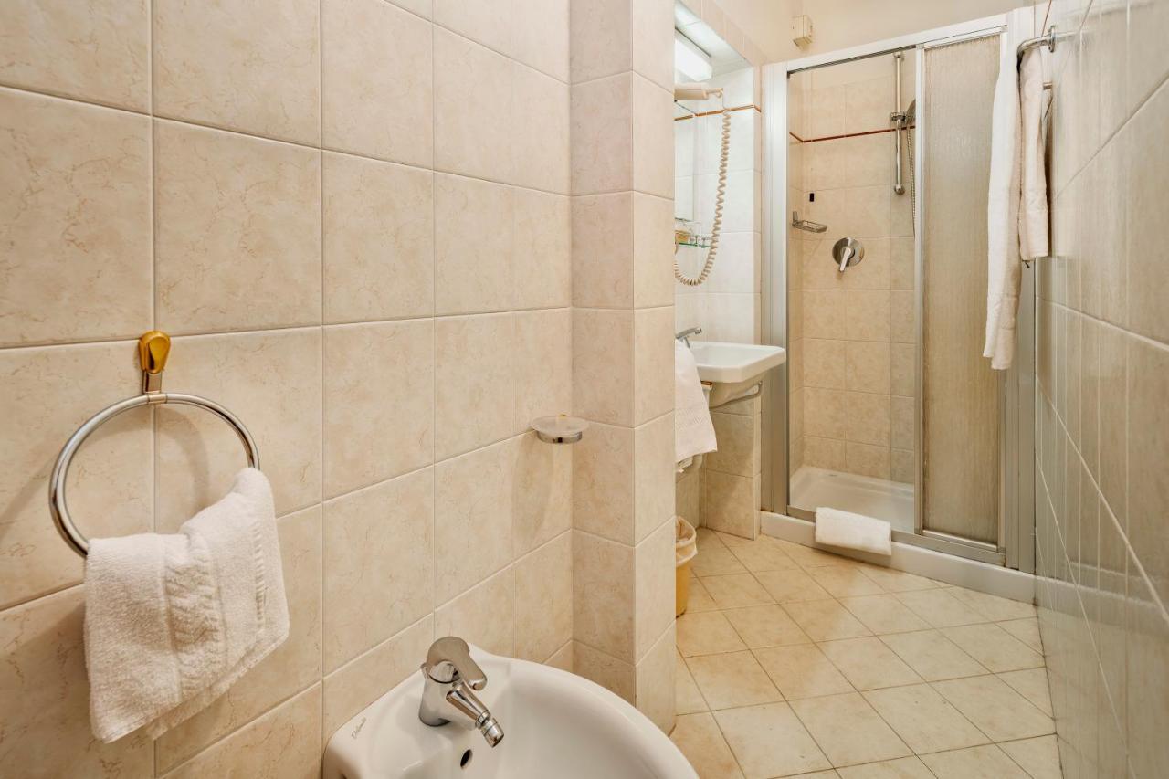 Hotel Corona Cortina dʼAmpezzo Dış mekan fotoğraf