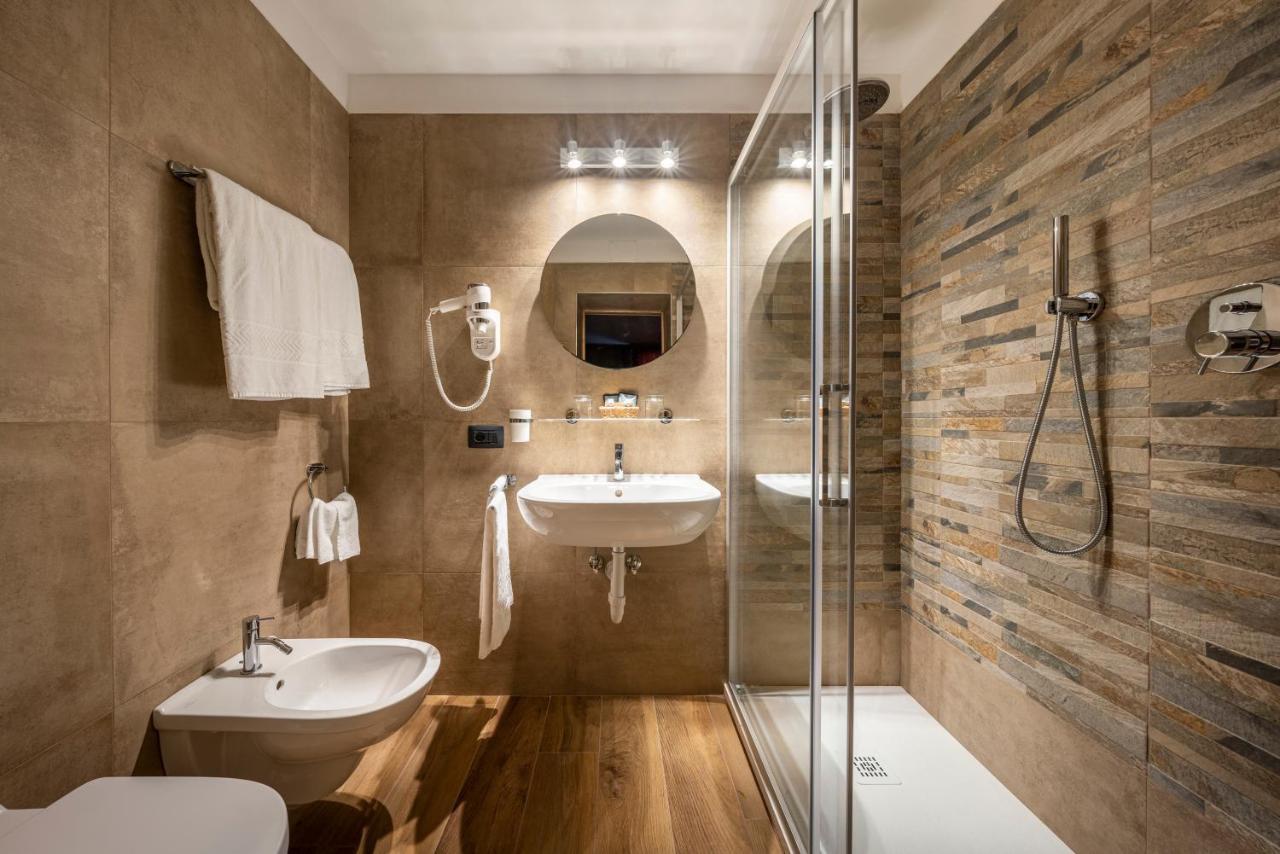 Hotel Corona Cortina dʼAmpezzo Dış mekan fotoğraf