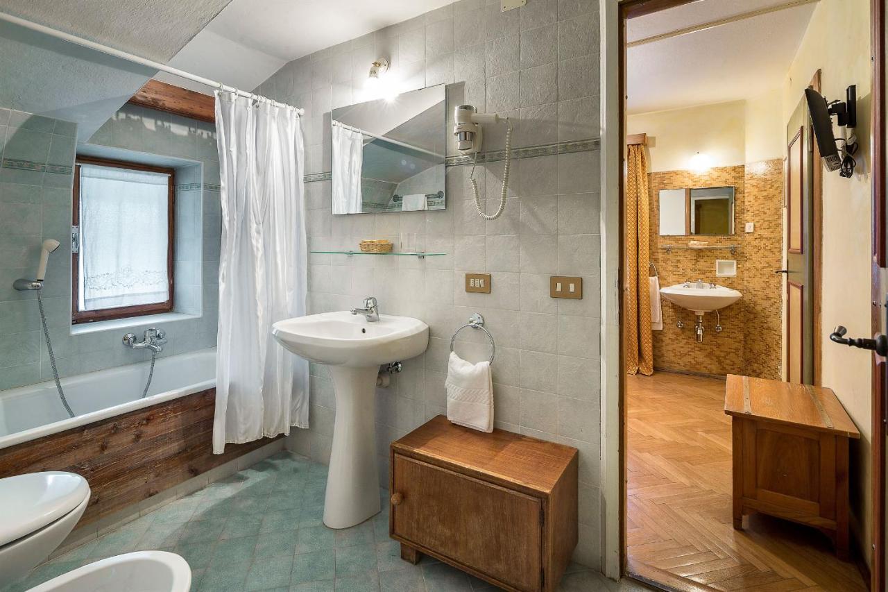 Hotel Corona Cortina dʼAmpezzo Dış mekan fotoğraf