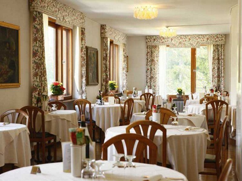 Hotel Corona Cortina dʼAmpezzo Dış mekan fotoğraf
