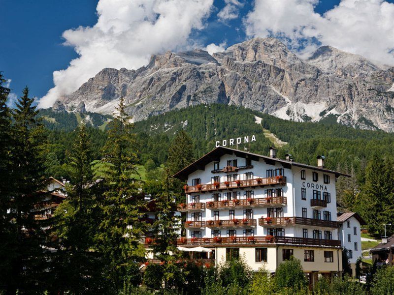 Hotel Corona Cortina dʼAmpezzo Dış mekan fotoğraf