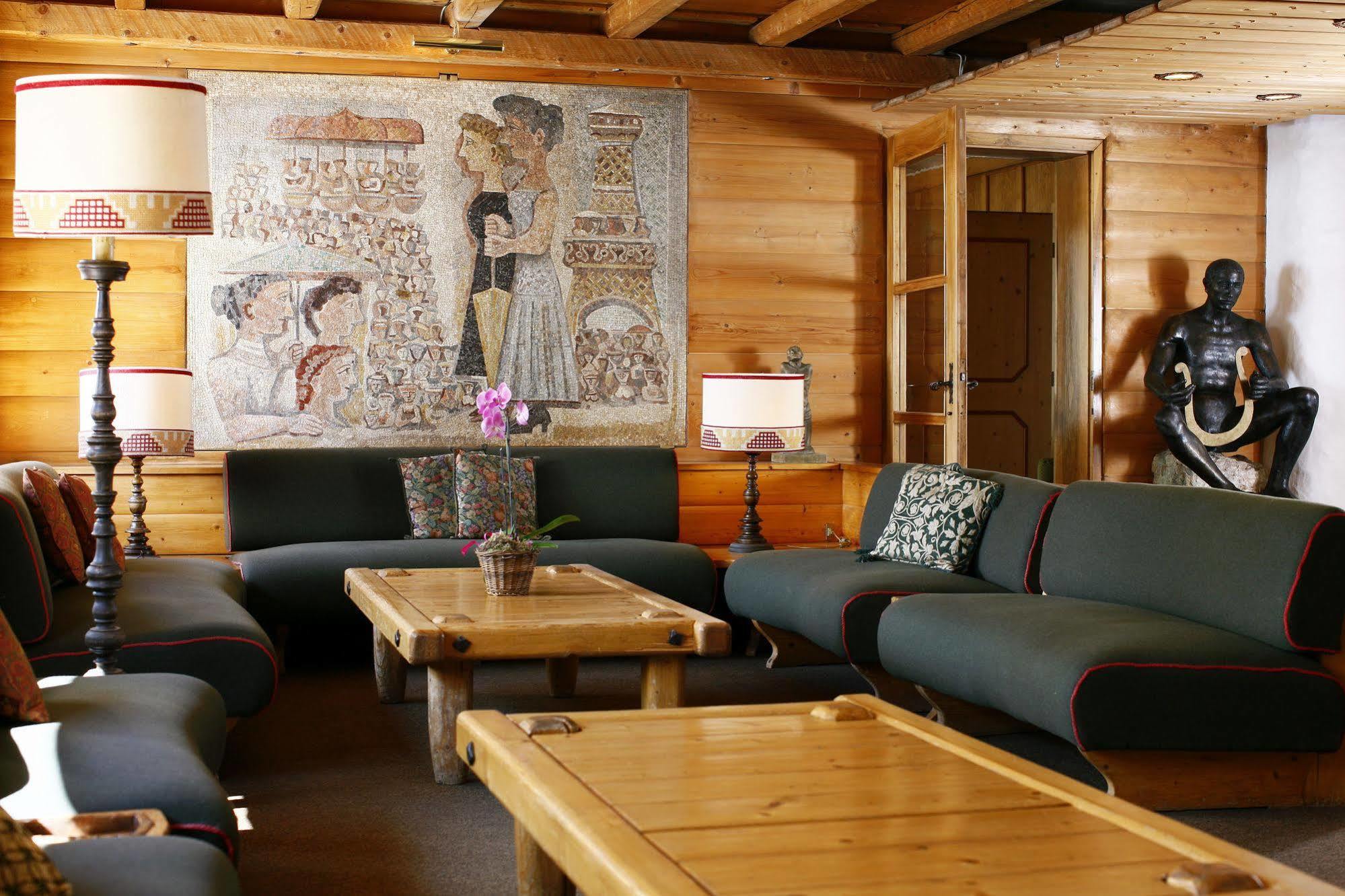 Hotel Corona Cortina dʼAmpezzo Dış mekan fotoğraf