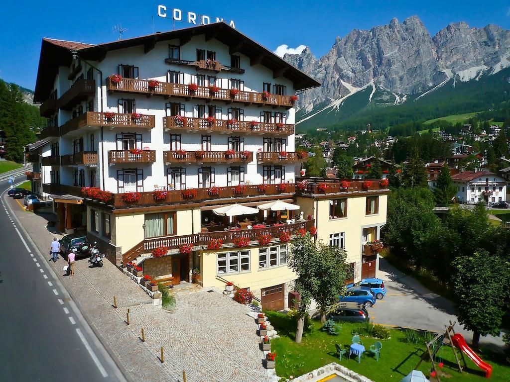 Hotel Corona Cortina dʼAmpezzo Dış mekan fotoğraf